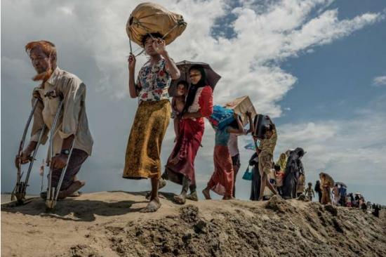 Thế giới đêm qua: Chính phủ Mỹ thoát nguy cơ đóng cửa, Mỹ ra lệnh trừng phạt Myanmar, phe ủng hộ ly khai tại Catalan thắng cử - 1