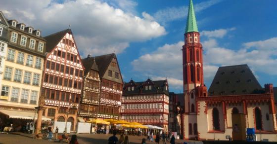 Sống trong khu dân cư ở thành phố Frankfurt – Đức