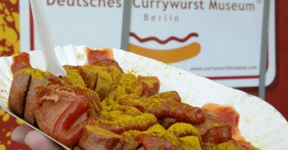 132 2 Currywurst   Mon An Duc Khong Ton Tai Neu Khong Co Nguoi Anh