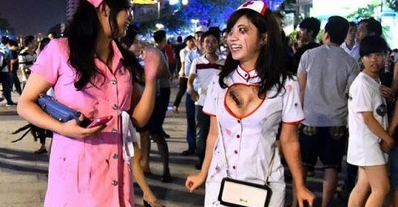 132 7 Nhung Phong Tuc Halloween Thu Vi Tren Khap The Gioi