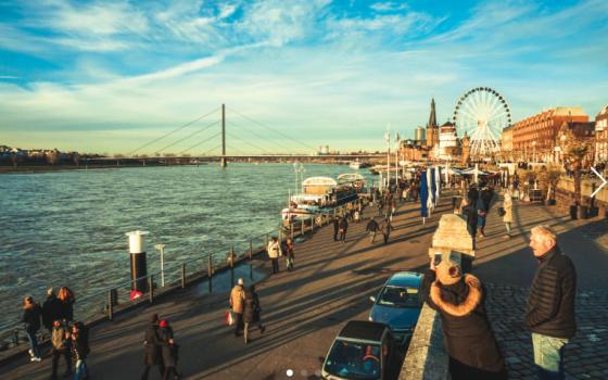 Khám phá Düsseldorf yên bình bên dòng sông Rhein