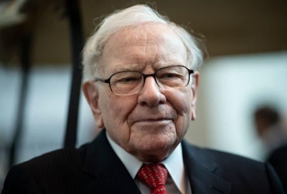 Cha mẹ Việt hở ra là đòi giữ tiền "hộ" con nhưng tỷ phú Warren Buffett coi đây là một trong những sai lầm tai hại nhất về tiền bạc