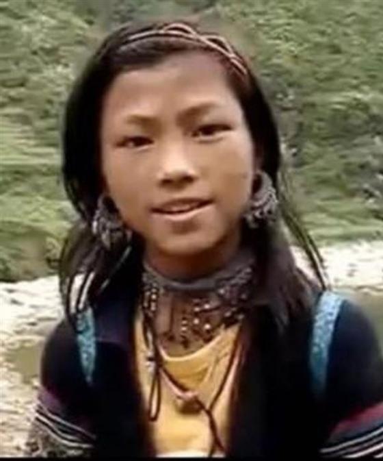 132 6 Co Gai Hmong Noi Tieng Anh Nhu Gio Da Ly Hon Song Mot Minh Tai Bi