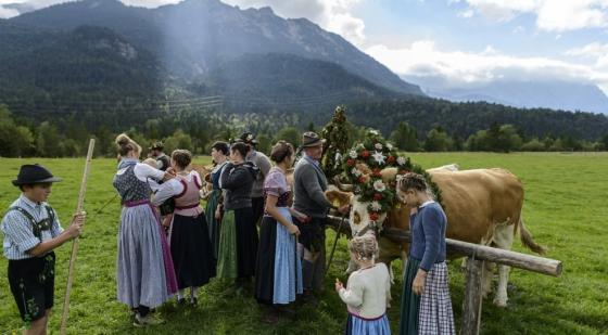 132 4 Alpenwelt Karwendel Thung Lung Bi Mat Cua Nuoc Duc