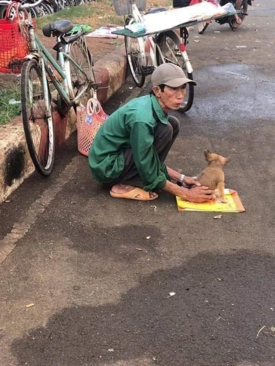 132 2 Lao Hac Ngoai Doi Thuc Va Cau Chuyen La Lanh Dum La Rach Am Long Ngay Dau Nam