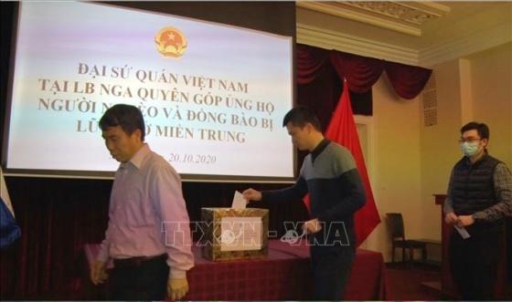 132 14 Nghia Tinh Nguoi Viet O Nuoc Ngoai Voi Dong Bao Mien Trung