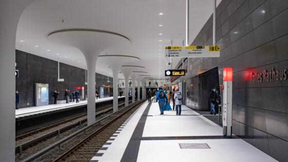 Berlin khánh thành tuyến tàu điện ngầm: Kết nối Alexanderplatz và Hauptbahnhof