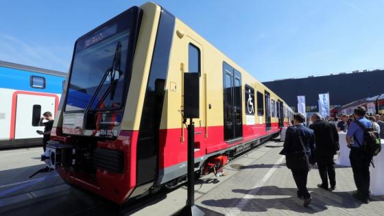 Chuyến tàu S-Bahn mới đầu tiên ở Berlin lăn bánh trên đường đón năm mới