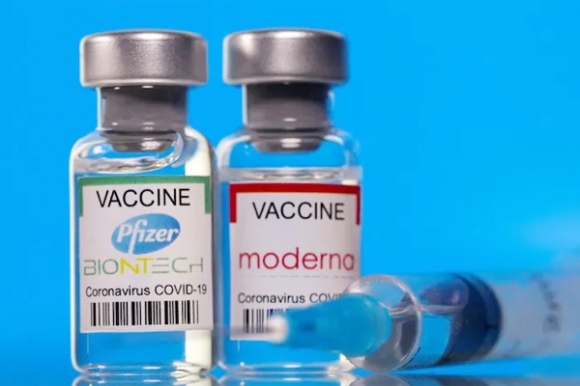 Canada phê duyệt hoàn toàn vaccine Pfizer, Moderna