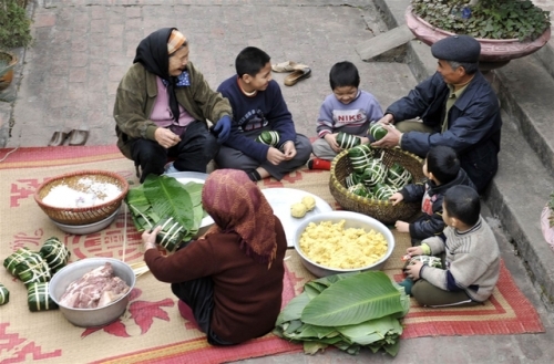 Tết nhớ nhà xót xa của những người con xa xứ