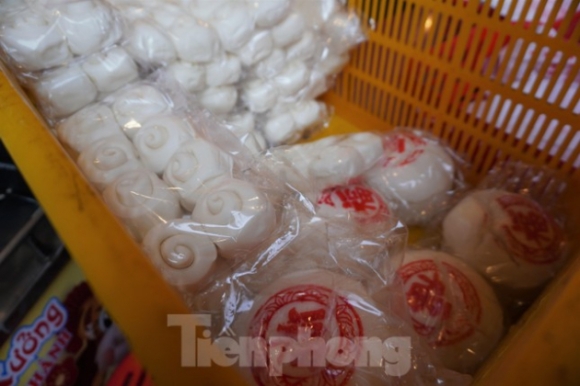 5 Xep Hang Mua Heo Cung Vit Quay Ngay Via Than Tai