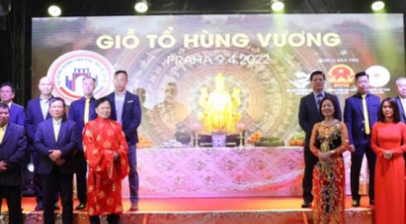 12 Nguoi Viet Tai Sec Long Trong To Chuc Le Gio To Hung Vuong 2022