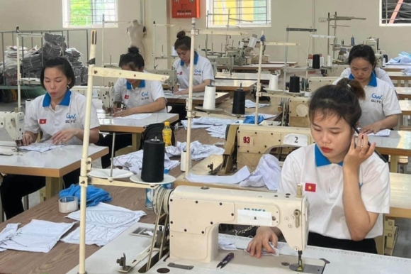 Bỏ đại học đi xuất khẩu lao động: Chi tiền tỷ xuất ngoại, nhận về hũ tro lạnh