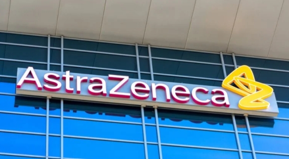 AstraZeneca thừa nhận vắc xin COVID-19 của hãng gây cục máu đông