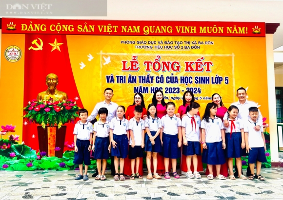 2 Bang Ron Tri An Hoc Sinh Lop 5 Cua Truong Tieu Hoc O Quang Binh Do Loi Danh May