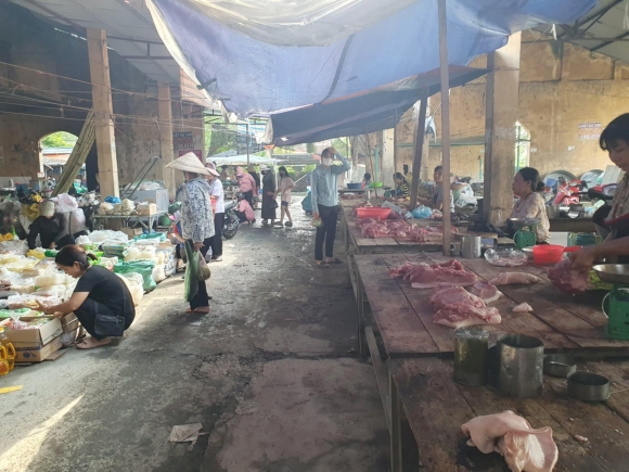 2 Tranh Cai Chi Tieu O Ngoai Thanh Ha Noi Dat Do Khong Kem Noi Thanh