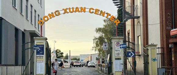 Vụ đâm chém tại Trung tâm Đồng Xuân Berlin: Nhiều người bị thương sau vụ xô xát ở Berlin-Lichtenberg