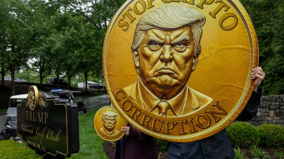 Mỹ chạm mức thấp kỷ lục trong chỉ số tham nhũng toàn cầu 2025