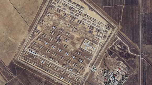 Ukraine tập kích kho đạn chiến lược tại Kotluban và nhà máy lọc dầu sâu trong lãnh thổ Nga