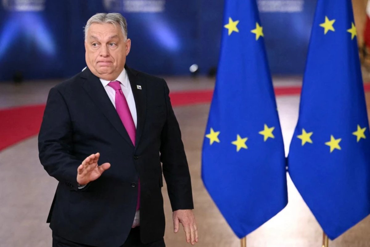 Hungary đòi chặn gói trừng phạt Nga, EU có nguy cơ chia rẽ