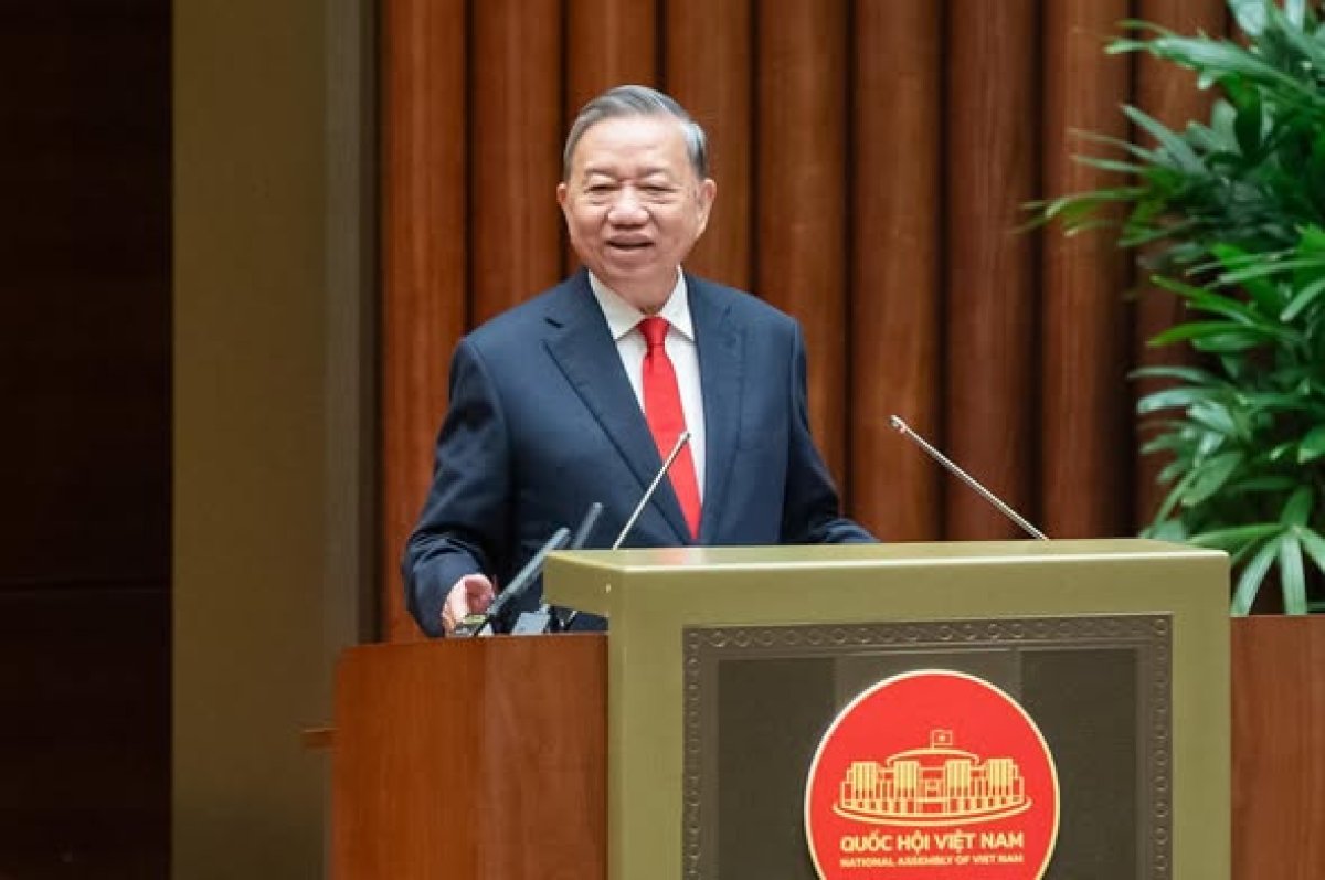 Tổng Bí thư: Không thể đưa một dây chuyền lạc hậu của Nhật, Đức về nước mình và coi đó là công nghệ tiên tiến của nước ngoài